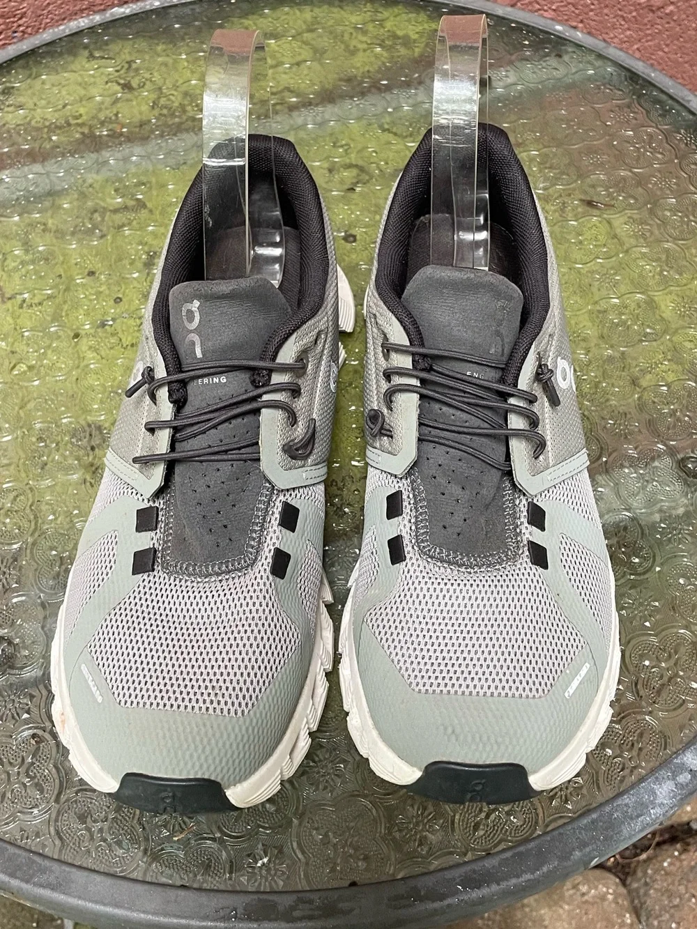On Cloud 5 Running Shoes Size 7 Woman’s